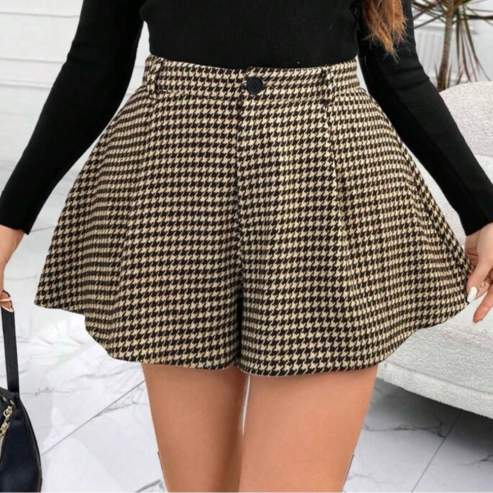 Coffee and cream shorts
